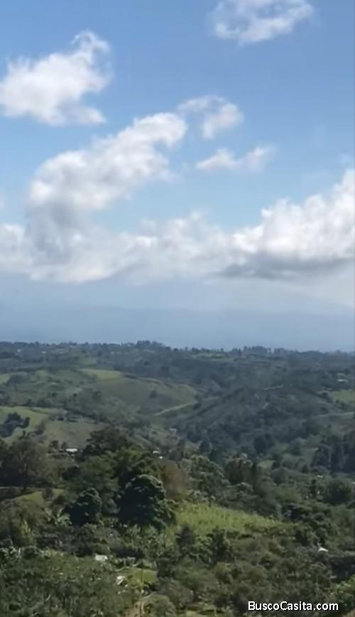 BELLÍSIMA FINCA EN AGUA BUENA, COTO BRUS. 