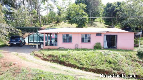 CASA TRADICIONAL Y ACOGEDORA COSTARRICENSE.
