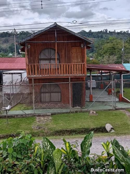 BELLÍSIMA CASA TIPO CABAÑA EN SABALITO, COTO BRUS. 