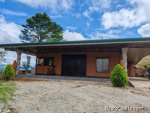 BELLÍSIMA PROPIEDAD Y CASA EN SAN VITO DE COTO BRUS. 