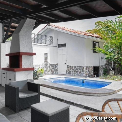 Casa de Jaco amueblada cerca de la playa