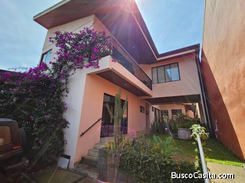 SE VENDEN 2 BELLOS APARTAMENTOS EN HEREDIA. 