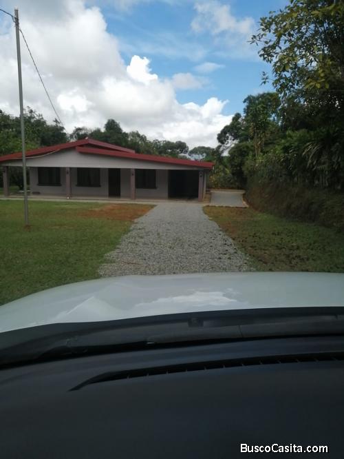 Se vende propiedad en San Pedrito de Cajón, 400 metros al sur de la escuela