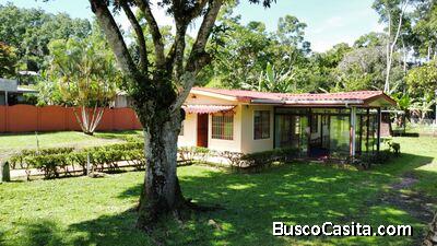 SE VENDE CASA EN PUEBLO NUEVO ,PEREZ ZELEDON, COSTA RICA.