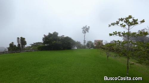 EN VENTA PROPIEDAD EN COSTA RICA CON VISTAS Y NACIENTE.