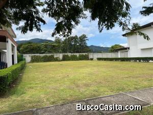 Venta de Hermoso Lote de Terreno en Santa Ana  Mls. 25-514 OFC JB