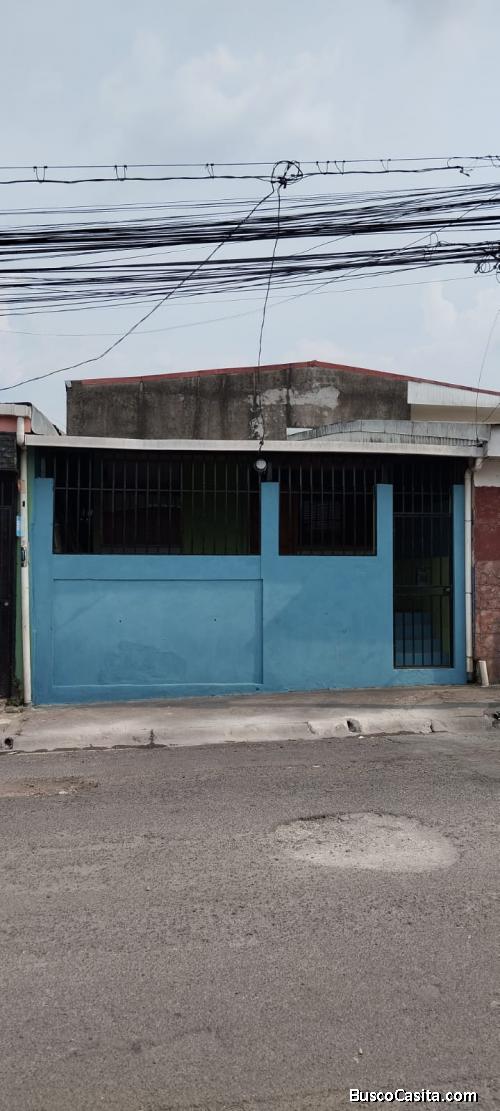 SE VENDE LINDA CASA EN ALAJUELITA, SAN JOSÉ. 