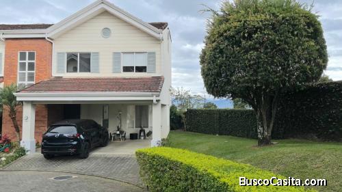 Venta de Hermosa Casa en San Antonio de Escazú  Mls. 26-370 OFC JB