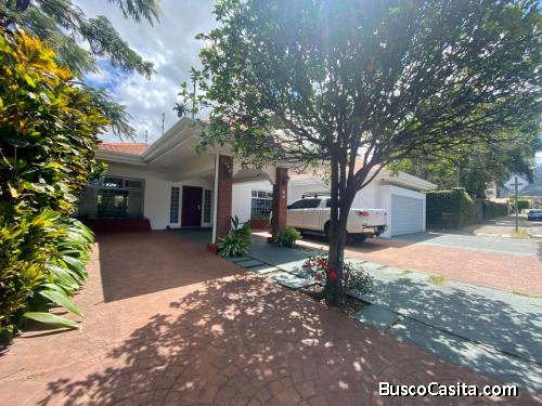 Venta de Magnifica Casa en Escazú  Mls. 25-678 OFC JB