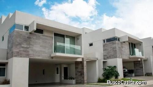 Venta de Magnífica Casar en Guachipelín  Mls. 25-1415 OFC JB