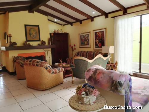 Venta de Amplia y Hermosa Casa en San Rafael de Escazú  Mls. 25-327 OFC JB