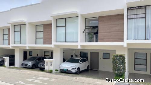 Venta de Preciosa Casa en San Antonio de Escazú  Mls. 25-1776 OFC JB