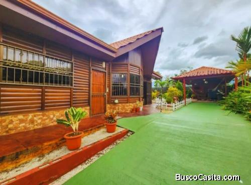 VENTA DE CASA AMUEBLADA, CON PISCINA, ALAJUELA, SAN CARLOS, LA FORTUNA 9508745