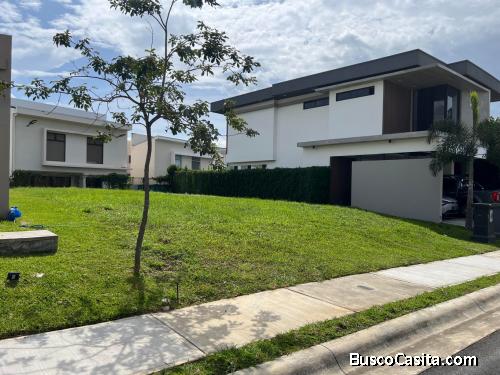 Venta de Esclusivo Lote en Villa del Sol, Alajuela  Mls. 26-368 OFC JB