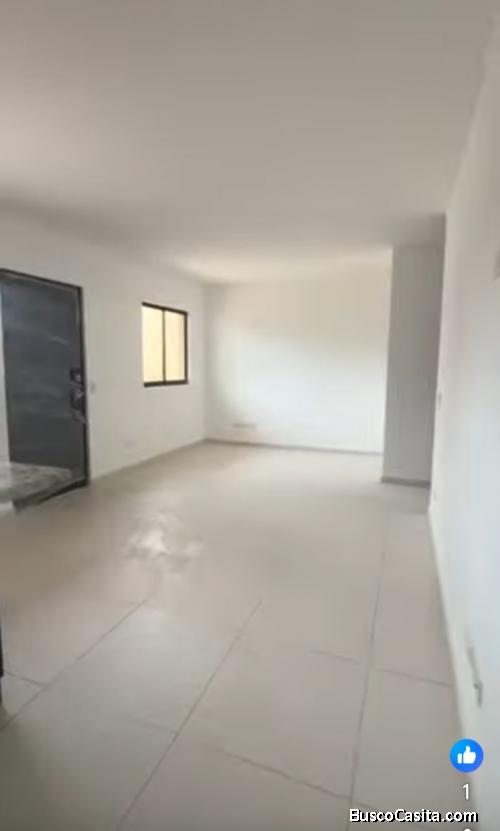 DE OPORTUNIDAD BELLO APARTAMENTO EN TIBÁS.
