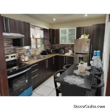 Casa coronado centro con apartamento tipo estudio