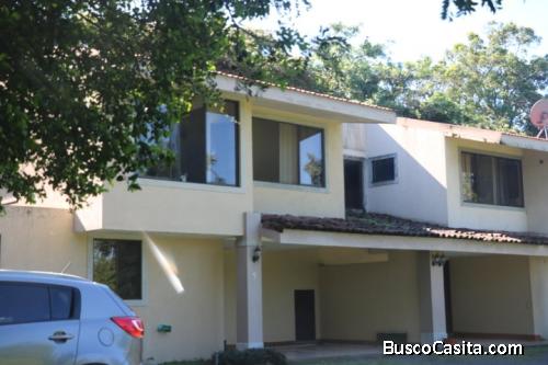Venta de Excelente Casa en Santa Ana  Mls. 26-777 OFC JB