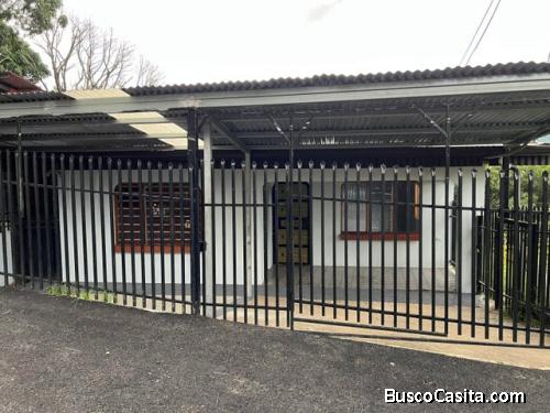 Venta de Cómoda Casa en Atena, Alajuela  Mls.  26-694 OFC JB