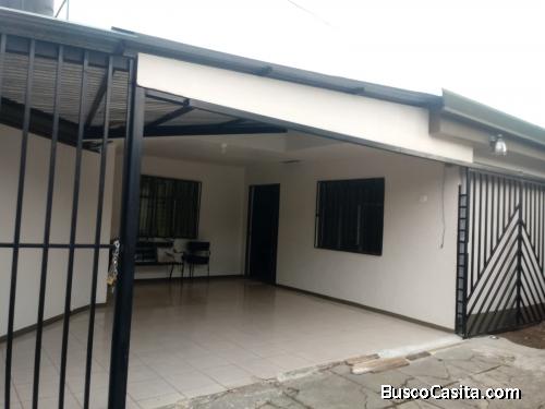 SE VENDE BELLA PROPIEDAD Y CASA EN SAN FRANCISCO DE HEREDIA. 