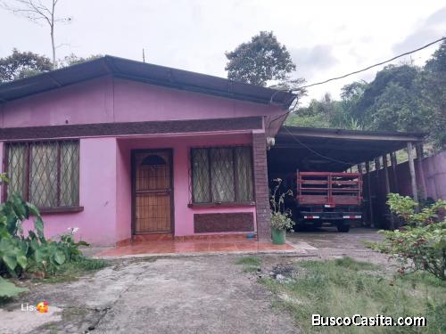 Encantadora casa a la venta en Las Vueltas de Turrialba