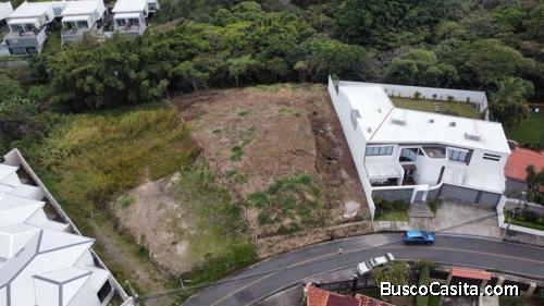 Venta de Lote Exclusivo en Guachipelín de Escazú  Mls. 26-717 OFC JB