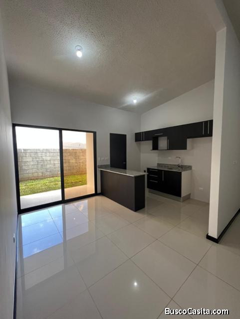 Casa en condominio Heredia