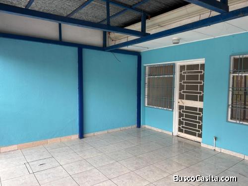 Muy bonito e iluminado