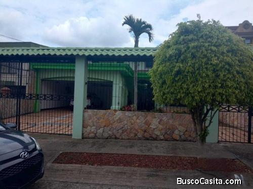 Venta de Espectacular Casa en Moravia Mls. 26-906 OFC JB