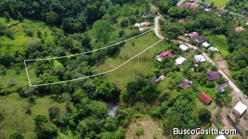 PROPIEDAD DE 10,000 m² EN MIRAFLORES, PÉREZ ZELEDÓN – TERRENO LISTO PARA CONSTRUIR CON QUEBRADA Y CL