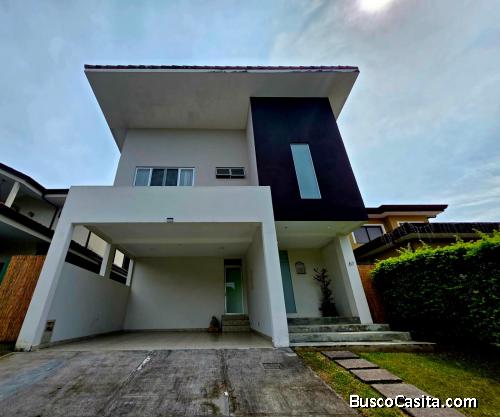 VENTA DE CASA, ALAJUELA, LA GUÁCIMA, CONDOMINIO VEREDAS DEL ARROYO