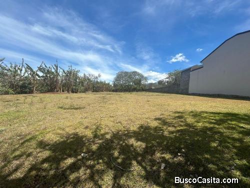 Venta de Hermoso Lote en San Rafael de Heredia  Mls. 24-1550 OFC JB