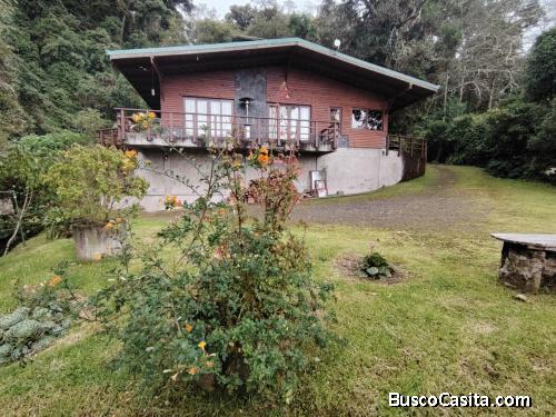 REFUGIO NATURAL EN PARAÍSO QUETZAL – 1 HECTÁREA PRIVADA