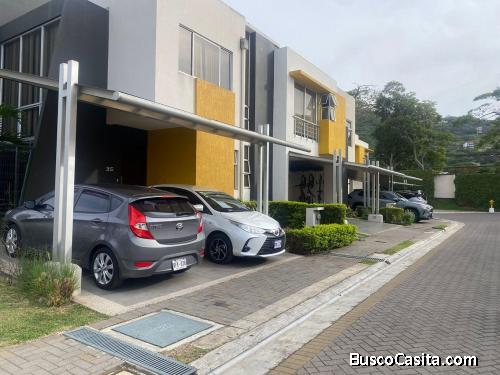 Venta de Magnifica Casa en Santa Ana  Mls. 24-119 OFC JB