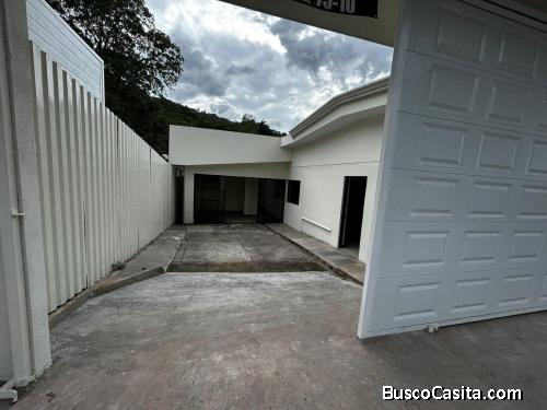 Venta de Acogedora Casa en Santa Ana  Mls. 26-360 OFC JB