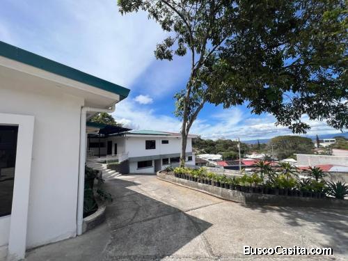 Apartamento Moderno con Piscina y Vistas en Residencial Privad