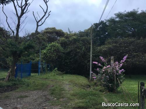 DE OPORTUNIDAD BELLA FINCA EN ALAJUELA. 