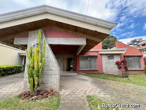Casa en lote de Alta Densidad en el Corazón de Escazú