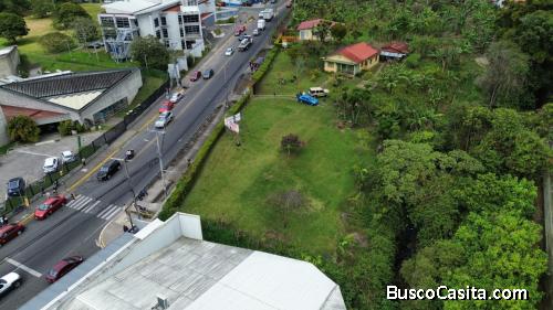 BELLA Y ÚTIL PROPIEDAD EN CORONADO. 