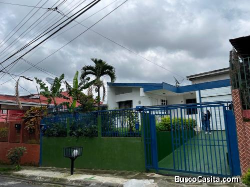 Venta de Acogedora Casa en Alajuela  Mls. 26-859 OFC JB