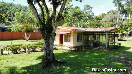 Nueva en el Mercado Se vende casa en Pueblo Nuevo de Santa Rosa, Perez Zeledon