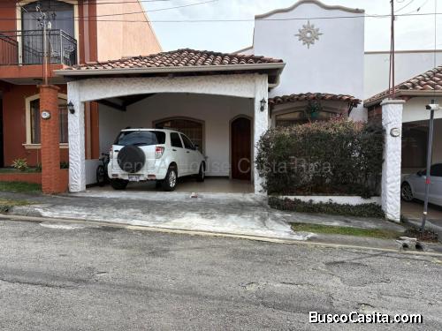 Oportunidad en Hacienda San Agustín: Calidad de Vida y Conectividad Estratégica