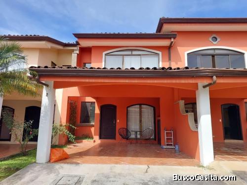 Venta de Maravillosa Casa en Santa Ana  Mls. 26-671 OFC JB