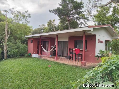 SE RENTA BELLA CASA EN ALTO LÓPEZ, ATENAS.