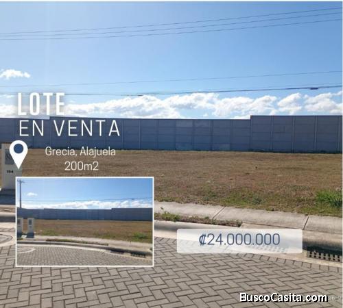 SE VENDE BELLA PROPIEDAD EN GRECIA, ALAJUELA. 