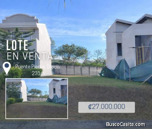 BELLA PROPIEDAD EN PUENTE DE PIEDRA, GRECIA. 