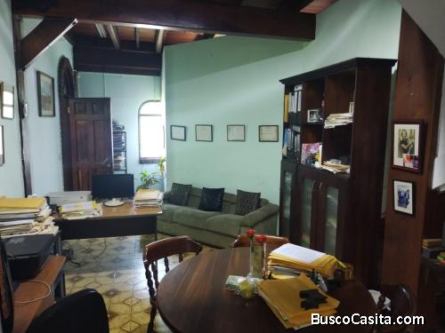 SE VENDE BELLA PROPIEDAD COMERCIAL EN SAN JOSÉ. 