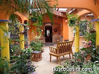 VENTA DE ESPECTACULAR QUINTA EN HEREDIA. 