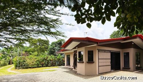 SE VENDE CASA FAMILIAR CON MAXIMA PRIVACIDAD Y SEGURIDAD EN GENERAL VIEJO