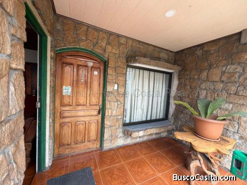Venta de Casa en Desamparados-San Juan de Dios. RAH 26-1802