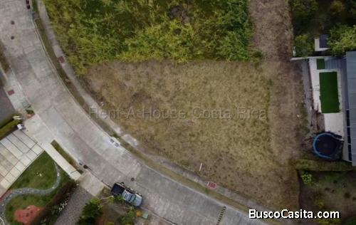 Venta de Lote en San Isidro-San José, Heredia. RAH 26-1617